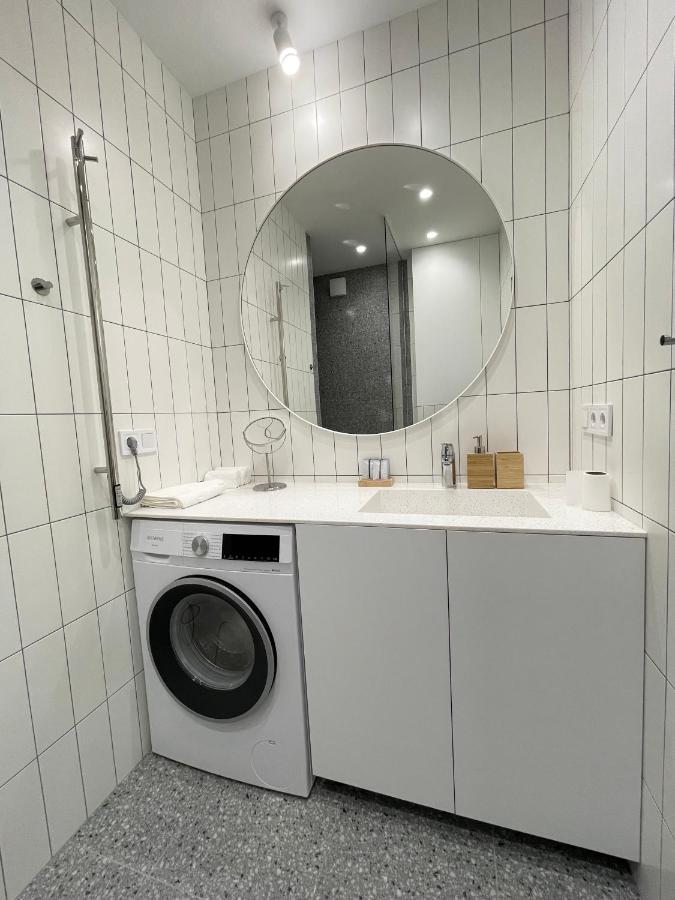 White Goose Apartment Ivano-Frankivsk Exterior photo